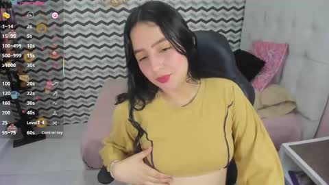 Snapshot of aryamorgan1 chatting on 10/15/25, 03:17 ARYA online show from 10/15/25, 03:17
