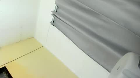 aryan_dolly online show from 04/22/26, 12:18