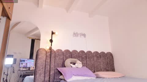 aryascollins online show from 04/05/26, 12:41