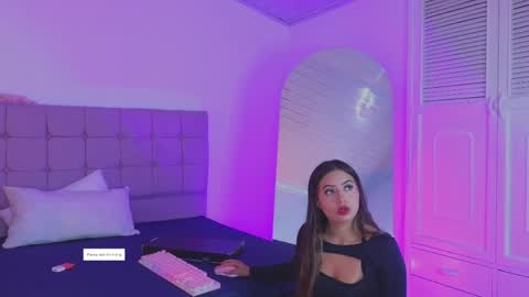 arycooper_ online show from 05/06/26, 12:10