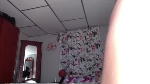 ximena online show from 10/31/25, 03:40