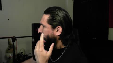 Snapshot of asanator101 chatting on 05/06/26, 10:26 devilPup75 online show from 05/06/26, 10:26