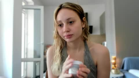 Snapshot of ash1y chatting on 04/08/26, 10:26 Ashley but u can call me Ash im living with neighbor we just friends pls dont ask we not couple online show from 04/08/26, 10:26