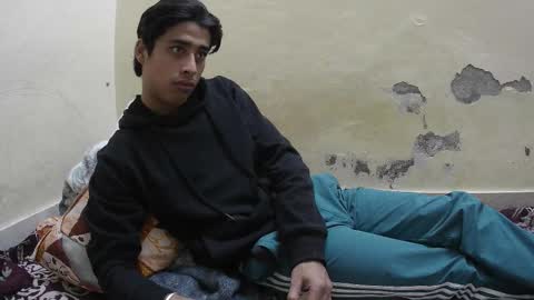 ash2730 online show from 11/26/25, 04:19