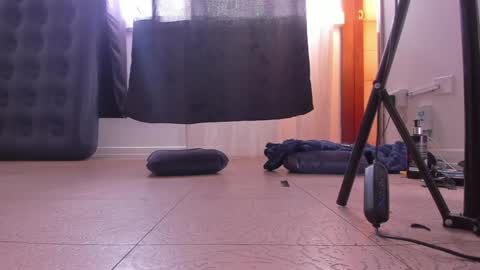 ash_smith1 online show from 12/19/24, 08:44