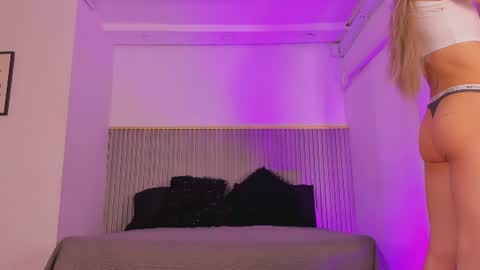 ash_valentine online show from 07/18/26, 07:50