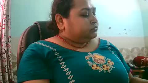 Snapshot of asha3388 chatting on 04/01/26, 10:27 SONI online show from 04/01/26, 10:27