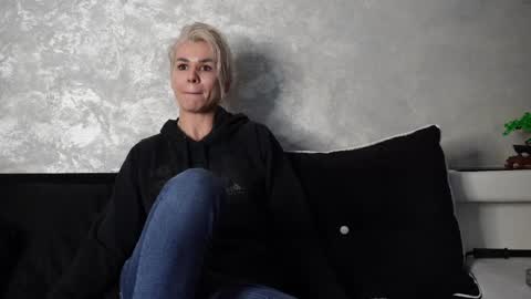 Asha online show from 03/02/25, 03:05