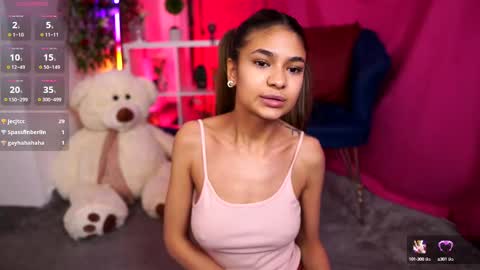 Asha online show from 02/12/25, 08:29