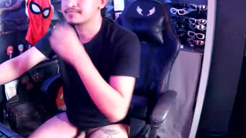 Ash Cross online show from 12/04/25, 05:28