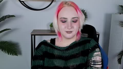 Snapshot of asheluck chatting on 01/29/25, 11:35 AshleyAshe  online show from 01/29/25, 11:35