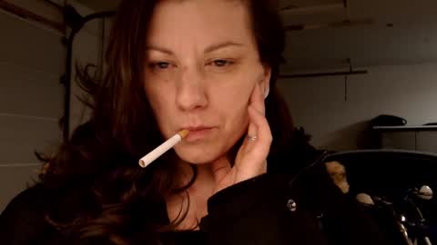 Snapshot of ashelynngrey1986 chatting on 02/13/25, 03:39 Ashelynn Grey online show from 02/13/25, 03:39