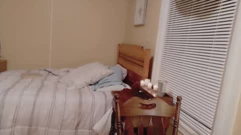 Snapshot of ashelynngrey1986 chatting on 10/10/25, 02:10 Ashelynn Grey online show from 10/10/25, 02:10