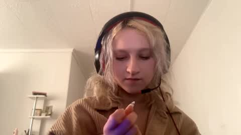 Snapshot of ashelyparcell chatting on 12/05/25, 07:39 July online show from 12/05/25, 07:39