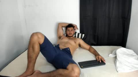 Snapshot of ashlan_king chatting on 10/06/25, 07:44 ashlan_king online show from 10/06/25, 07:44