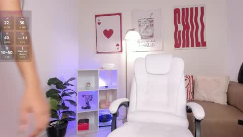 Snapshot of ashleeydiamonds chatting on 05/06/26, 12:10 online show from 05/06/26, 12:10