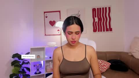 Snapshot of ashleeydiamonds chatting on 05/11/26, 12:11 online show from 05/11/26, 12:11