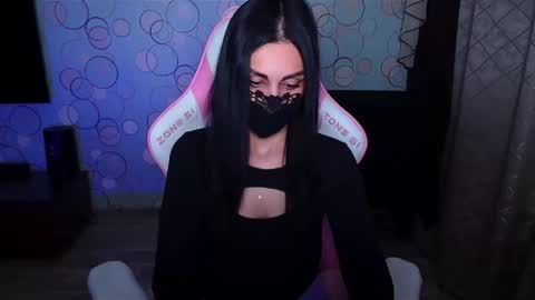   Yasmina   online show from 11/24/25, 03:39