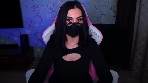   Yasmina   online show from 12/21/25, 03:57