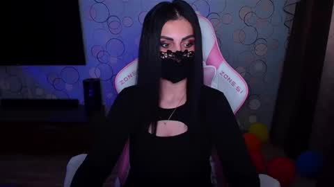   Yasmina   online show from 04/07/26, 04:57