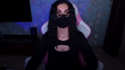 Snapshot of ashley__cooper__ chatting on 05/21/26, 05:36 Yasmina online show from 05/21/26, 05:36