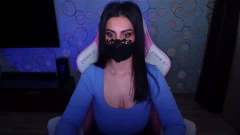 Snapshot of ashley__cooper__ chatting on 05/23/26, 05:01 Yasmina online show from 05/23/26, 05:01