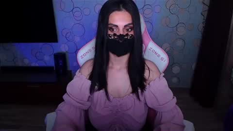 Snapshot of ashley__cooper__ chatting on 05/31/26, 04:42 Yasmina online show from 05/31/26, 04:42