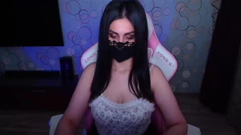 Snapshot of ashley__cooper__ chatting on 06/01/26, 05:31 Yasmina online show from 06/01/26, 05:31