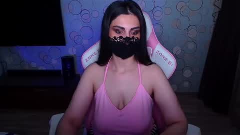 Snapshot of ashley__cooper__ chatting on 06/11/26, 04:10 Yasmina online show from 06/11/26, 04:10