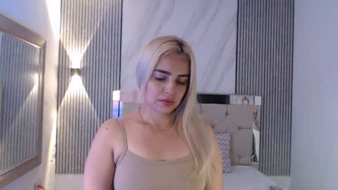 Snapshot of ashley__tylor chatting on 06/11/26, 12:32 ashley__tylor online show from 06/11/26, 12:32