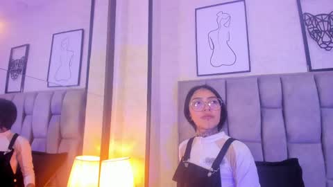 ashley_blum_ online show from 05/19/26, 11:27
