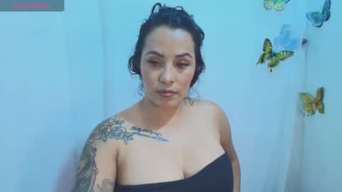 Snapshot of ashley_joyx_ chatting on 05/27/26, 03:25 ashley_joyx_ online show from 05/27/26, 03:25