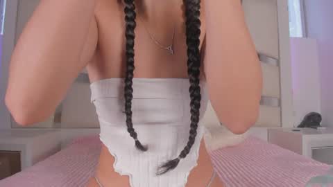 Snapshot of ashley_js chatting on 07/15/26, 01:05 ashley_js online show from 07/15/26, 01:05