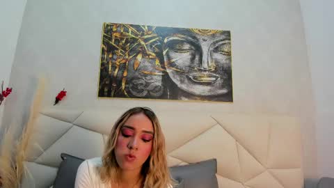 ashley_miller26 online show from 03/07/25, 11:40