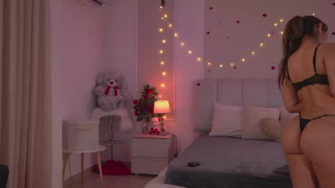  Ashley  online show from 04/04/26, 09:01