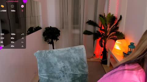 Snapshot of ashley_swan chatting on 02/07/25, 09:26 Ashley next stream on Sunday online show from 02/07/25, 09:26