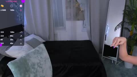 Snapshot of ashley_swan chatting on 02/13/25, 12:46 Ashley next stream on Sunday online show from 02/13/25, 12:46