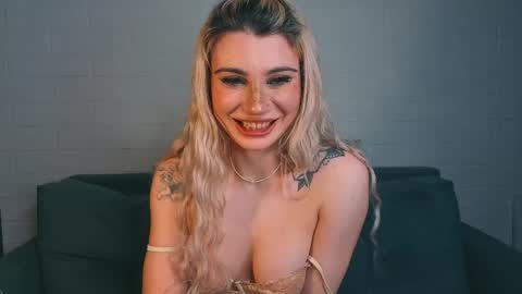 Snapshot of ashley_urban chatting on 04/25/26, 11:57 Ashley online show from 04/25/26, 11:57
