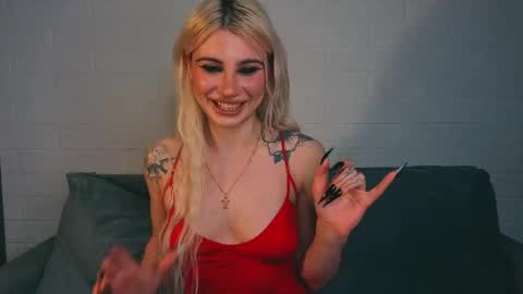 Snapshot of ashley_urban chatting on 05/31/26, 02:31 Ashley online show from 05/31/26, 02:31