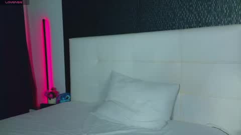 Snapshot of ashleyetthen chatting on 05/18/26, 05:08 AshleyEtthen online show from 05/18/26, 05:08
