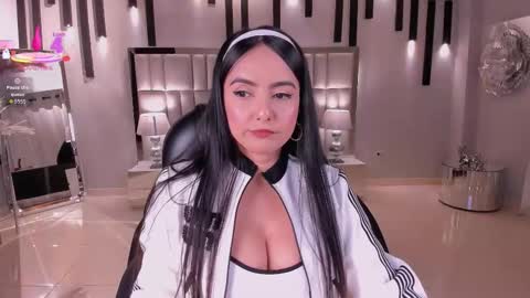 Ashley Jhonson  online show from 10/26/25, 11:38