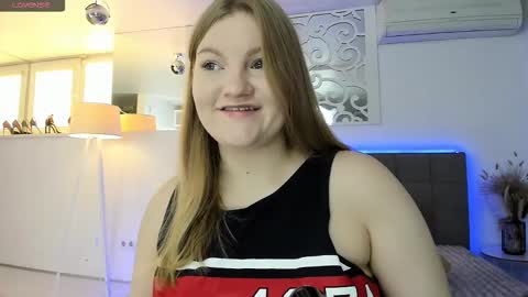 AshleyJonse online show from 10/19/25, 04:57