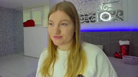 AshleyJonse online show from 12/16/25, 06:18