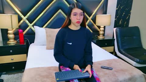 AshleyRoberh online show from 04/20/26, 07:37