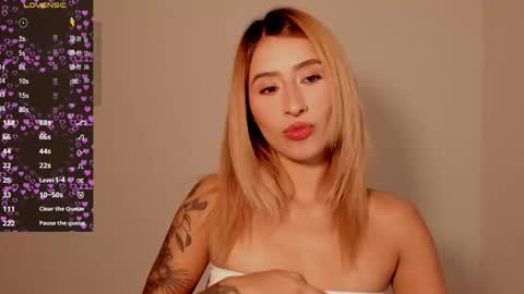 dahiana online show from 10/28/25, 11:58