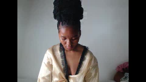 ashleyt255 online show from 11/18/25, 04:22