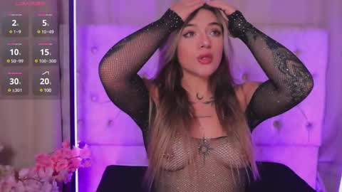 Ashley Lauren online show from 02/21/25, 04:18