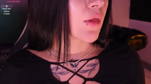 Ashley Lauren online show from 04/16/26, 09:39