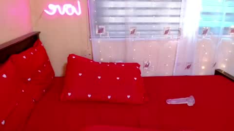 AshleyNicole online show from 05/27/26, 01:57