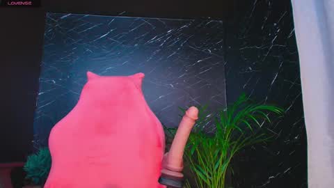 Ashleyy18   online show from 10/07/25, 01:03